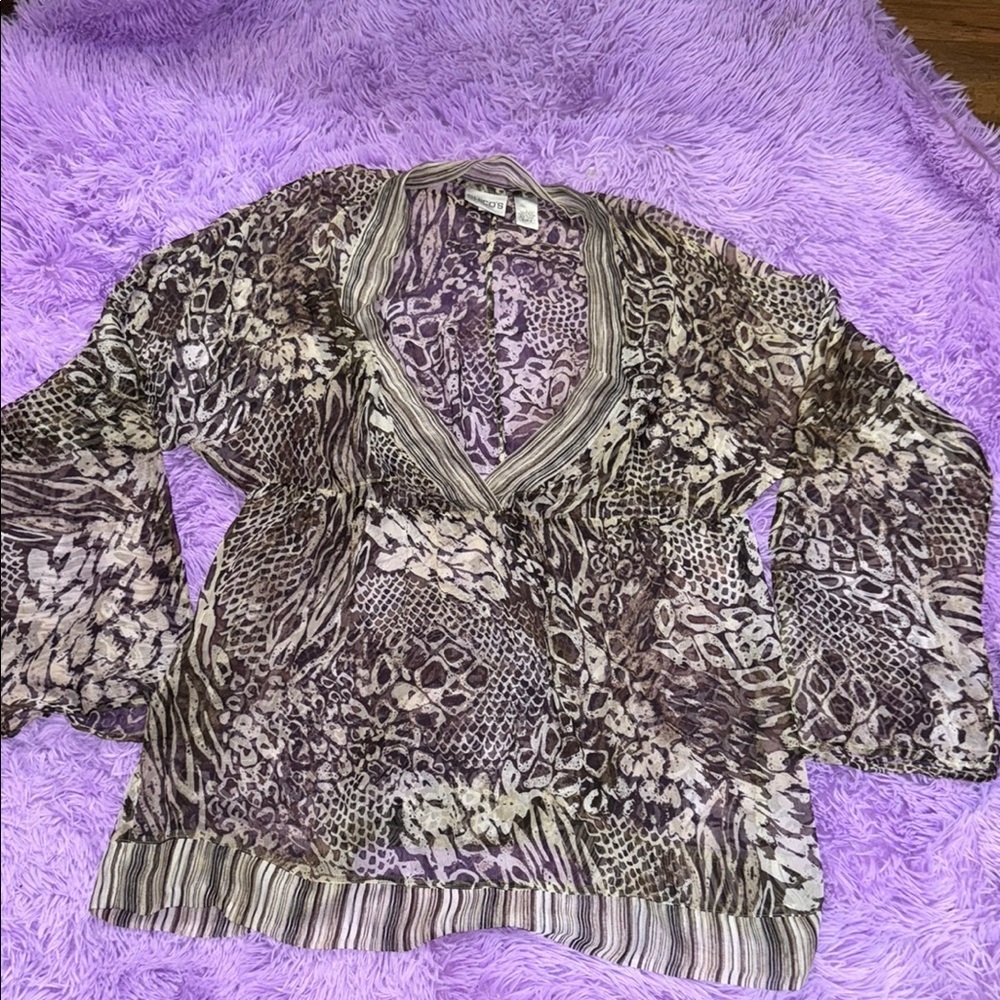 Animal Print V-Neck Women's Top - Picture 3 of 7